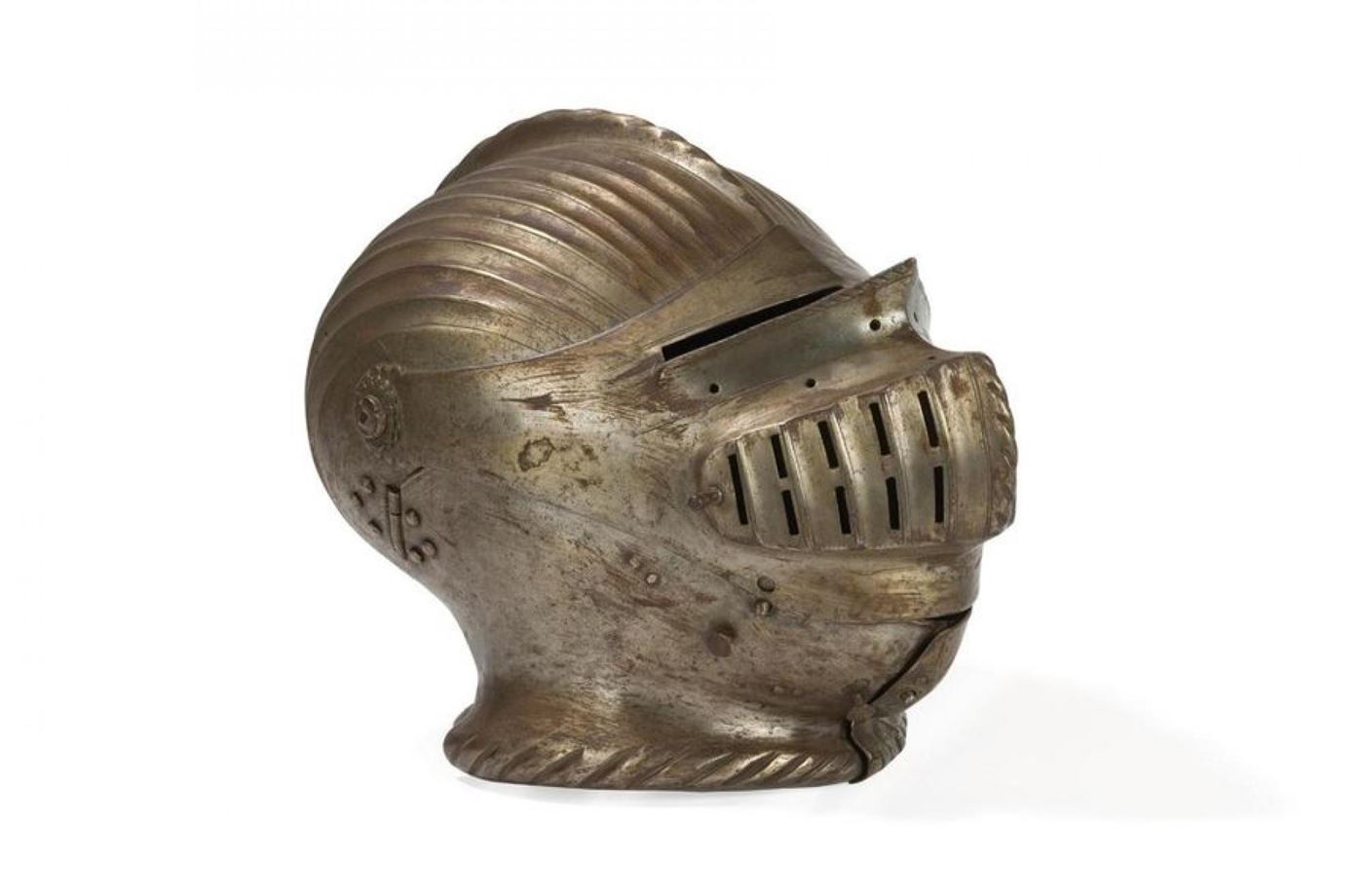 Armet allemand de type  » Maximilien « .